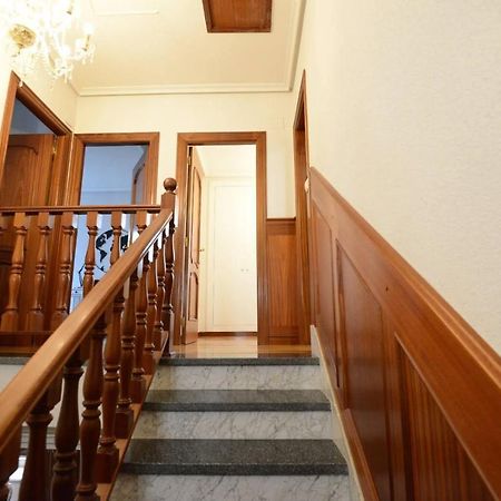 Вилла Housing Leon Casa Con Jardin Экстерьер фото
