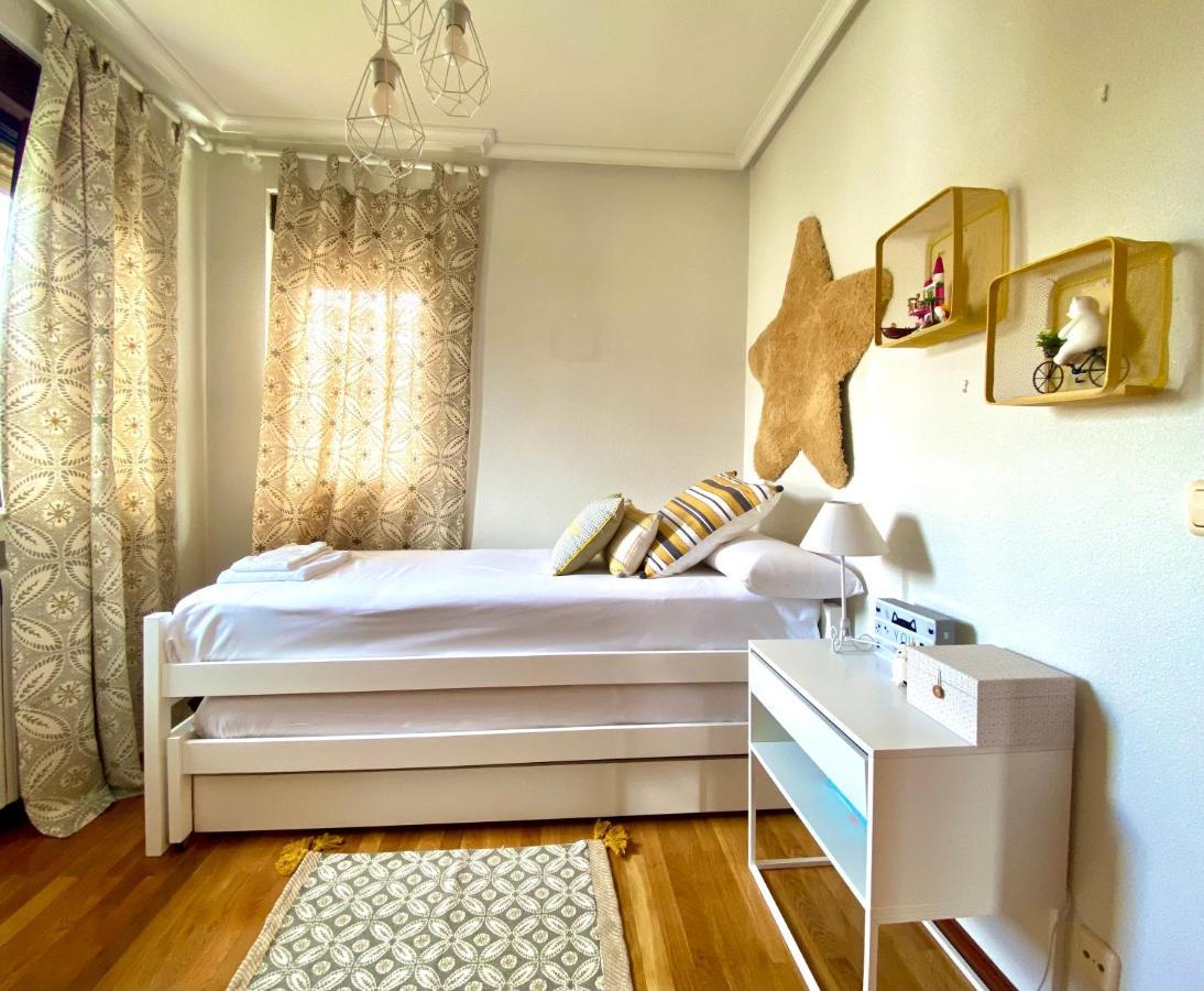 Вилла Housing Leon Casa Con Jardin Экстерьер фото