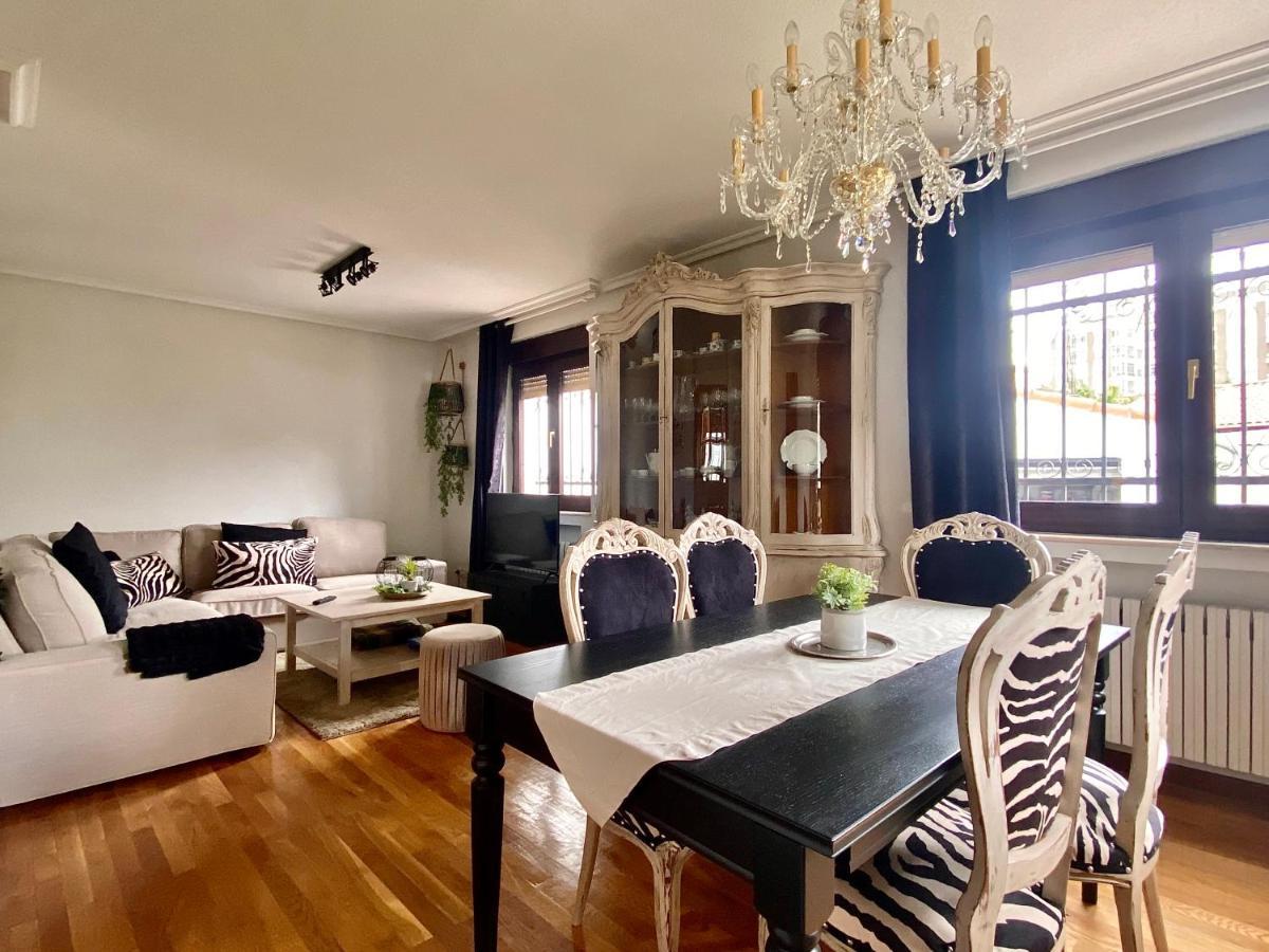 Вилла Housing Leon Casa Con Jardin Экстерьер фото