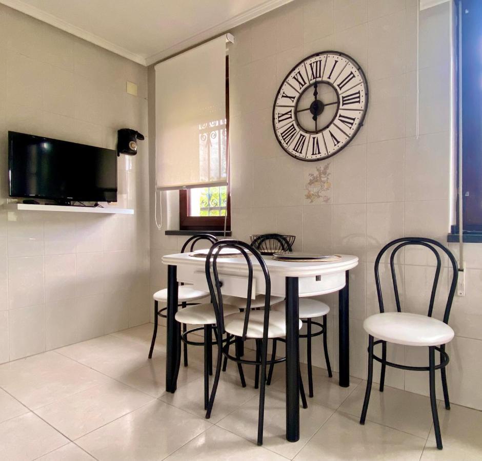 Вилла Housing Leon Casa Con Jardin Экстерьер фото
